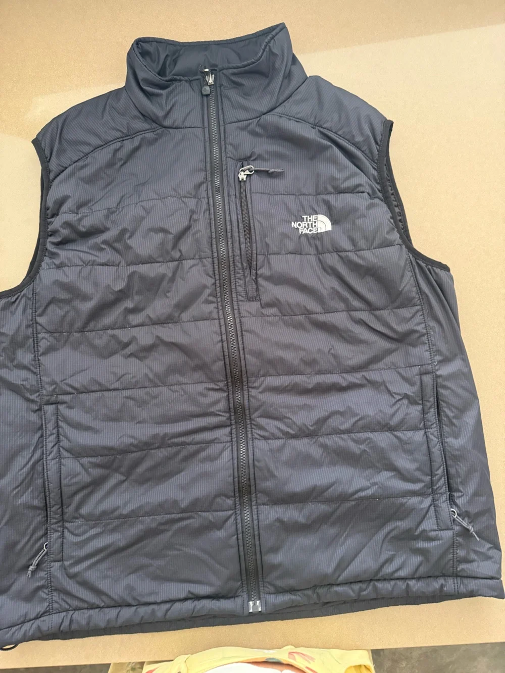The North Face Men's Primaloft Lightweight Vest